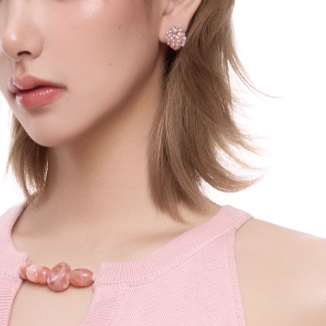 Berry Charm Series – Cream Strawberry Earrings