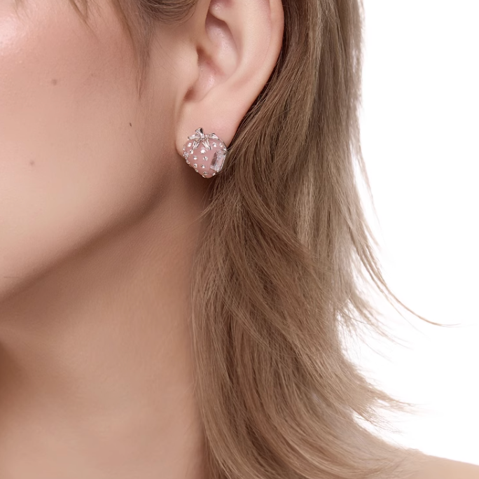 Berry Charm Series – Cream Strawberry Earrings