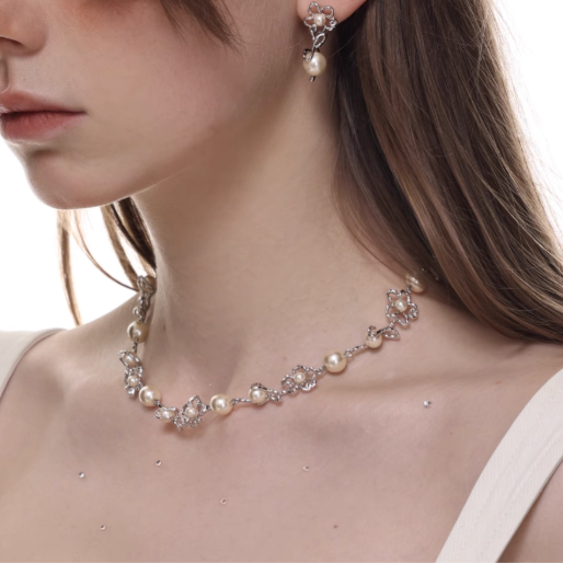 Petal Whisper Pearl Necklace